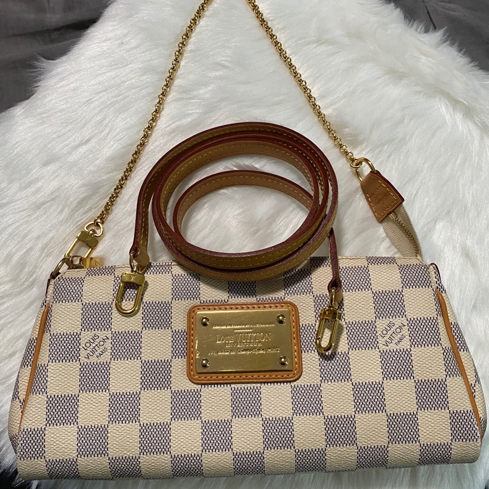 Authentic Louis Vuitton Discontinued Eva Clutch